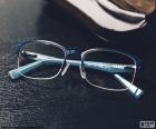 Mavi gözlük